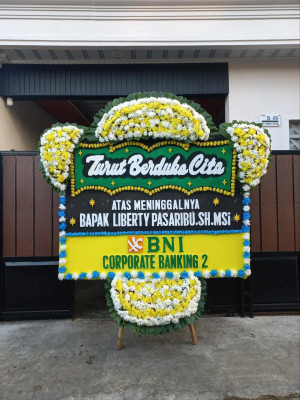 Papan Bunga Duka di Murutuwu